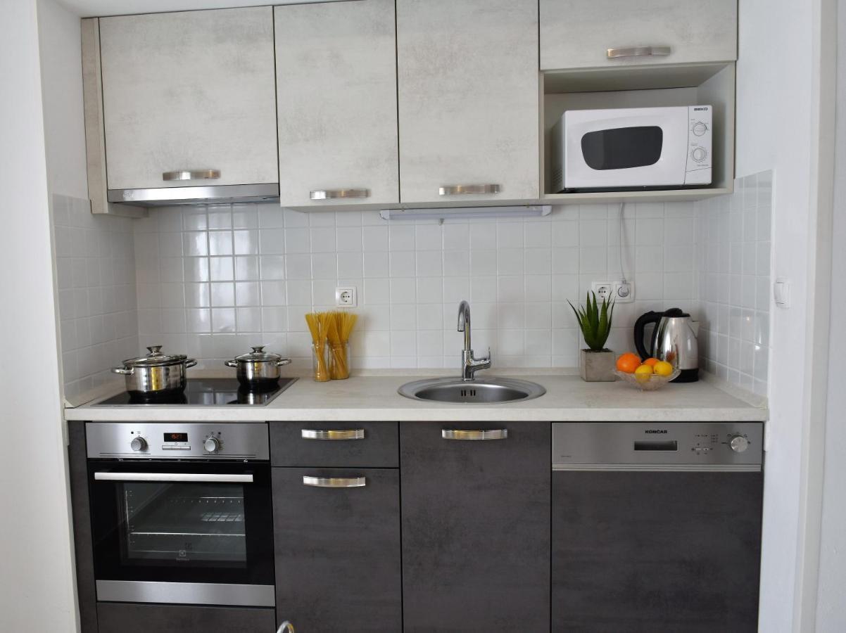 Mravince Apartment Meryl מראה חיצוני תמונה